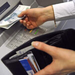 Росстат сообщил о росте задолженности по зарплате в России