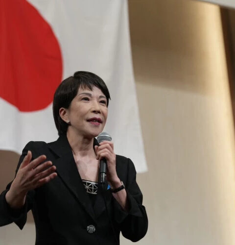 Санаэ Такаити стала первой женщиной-премьером Японии после формирования коалиции с Партией инноваций