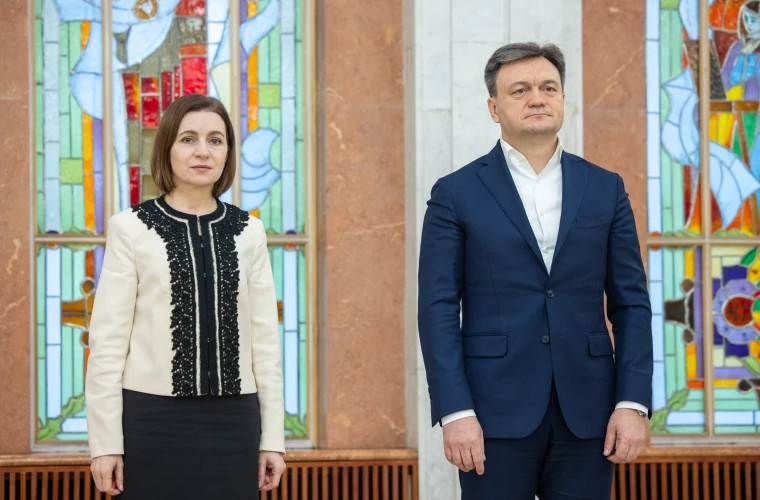 Санду поблагодарила Речана за вклад в управление правительством в кризисный период