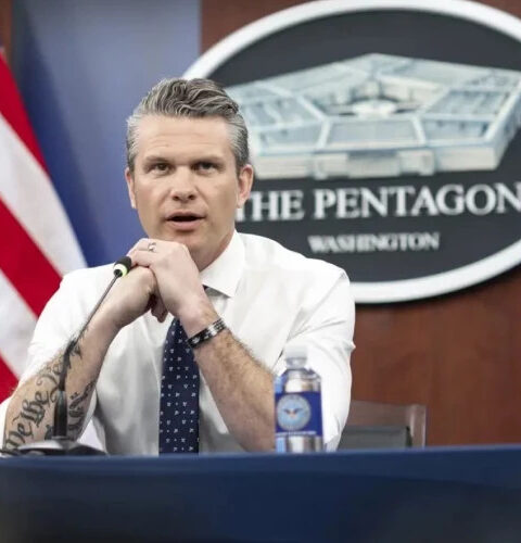 Шеф Пентагона Пит Хегсет обеспокоен своей безопасностью после смерти активиста Чарли Кирка
