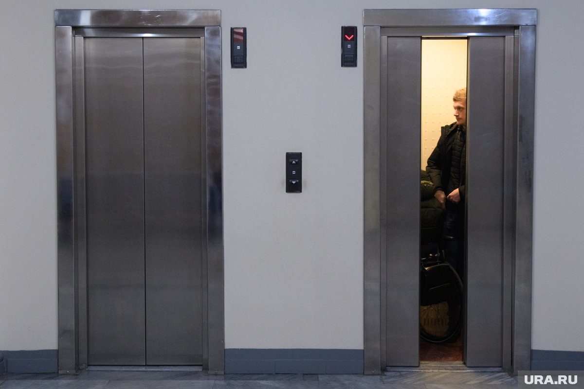 Снижение закупок лифтов в регионах России ускоряет риски для жильцов