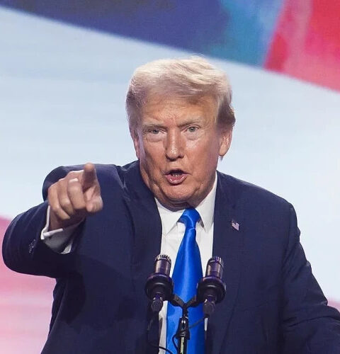 Трамп: Ирану стоит продолжить диалог с США для достижения мирного решения