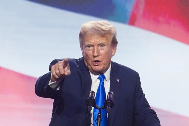 Трамп: Ирану стоит продолжить диалог с США для достижения мирного решения