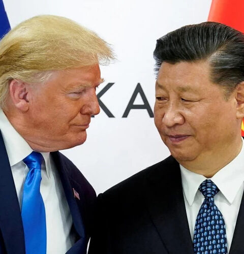 Трамп планирует обсудить с Си Цзиньпином закупки нефти у России и завершение войны в Украине