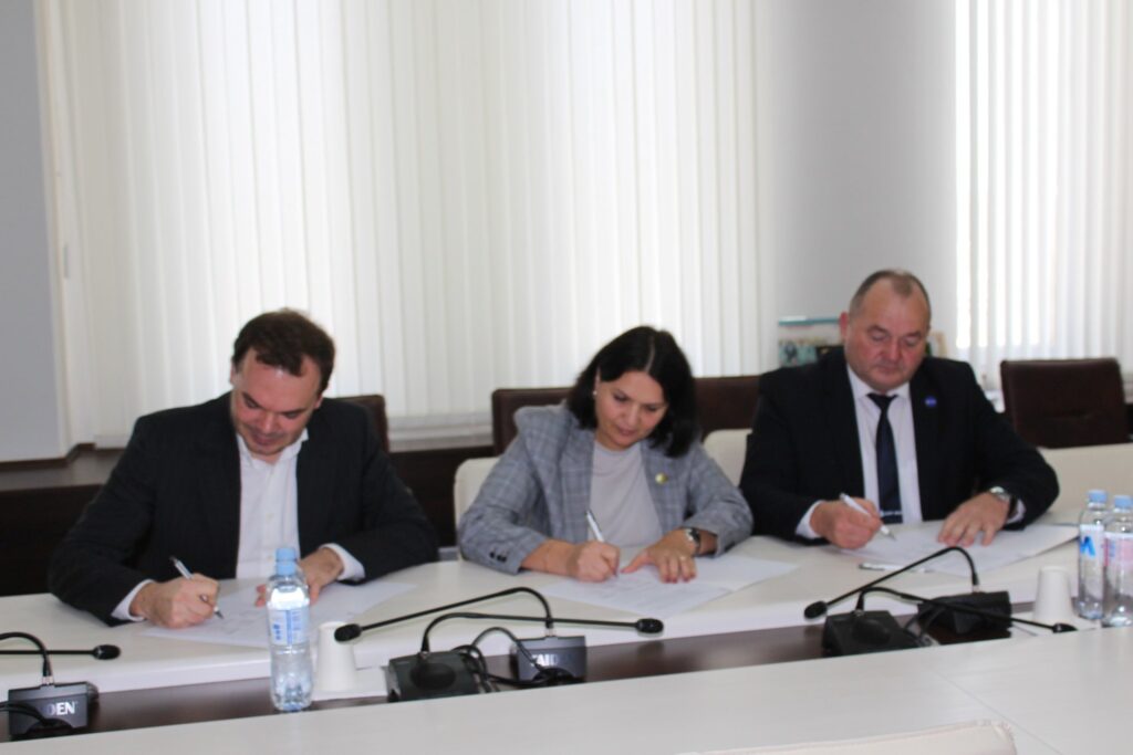 Три учреждения подписали соглашение для улучшения финансирования фермеров в Молдове