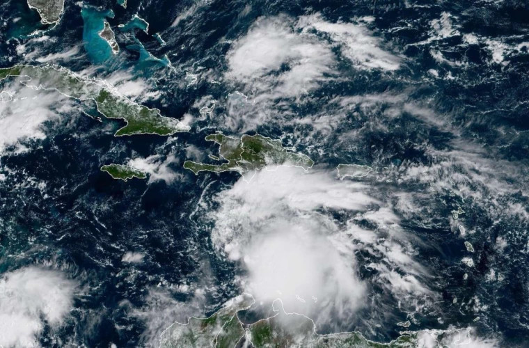 Ураган "Мелисса" движется к Ямайке и Кубе, ожидаются катастрофические осадки и оползни