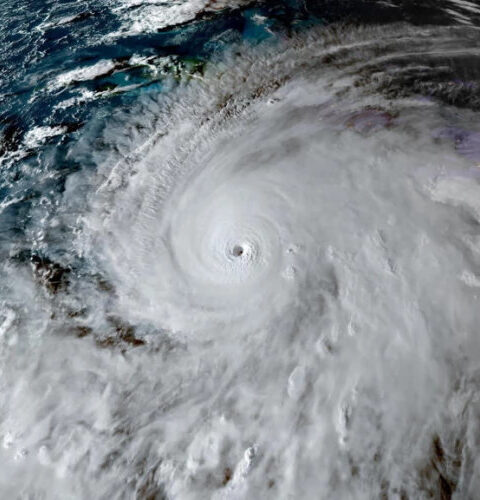 Ураган "Мелисса" приводит к объявлению Ямайки зоной бедствия