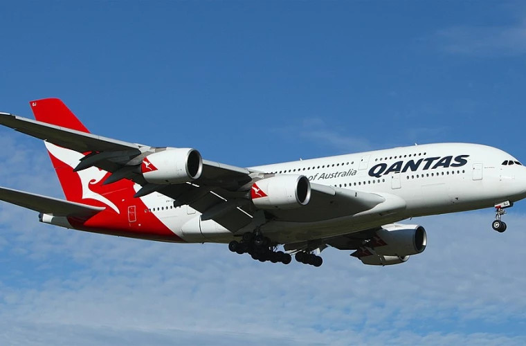Утечка данных 5,7 млн клиентов Qantas и других компаний стала доступна в интернете