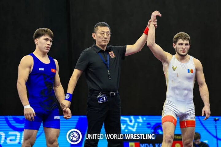Виталий Ерёменко завоевал серебро чемпионата мира по борьбе в Новом Саде