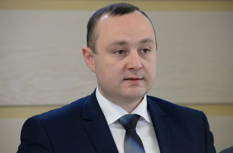 Влад Батрынча избран вице-председателем парламента Молдовы при поддержке ПСРМ и PAS