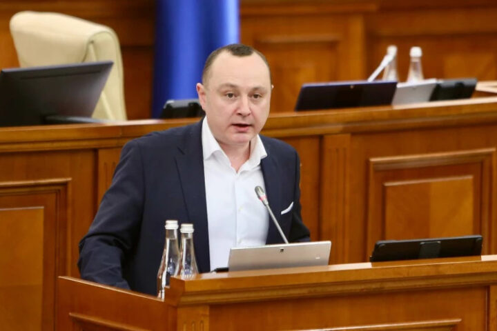 Влад Батрынча может снова стать вице-председателем парламента Молдовы