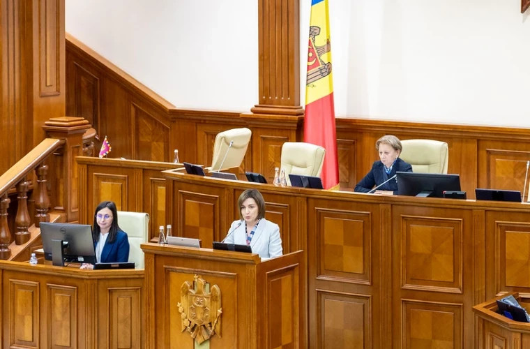 Землетрясение в Румынии застало Майю Санду во время заседания парламента Молдовы