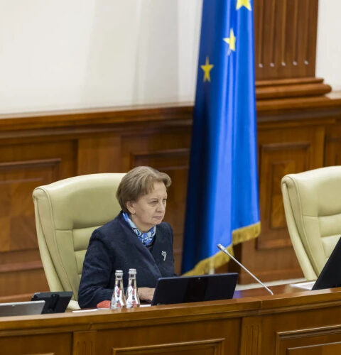 Зинаида Гречаная открыла заседание нового парламента Молдовы и призвала к единству и мудрости