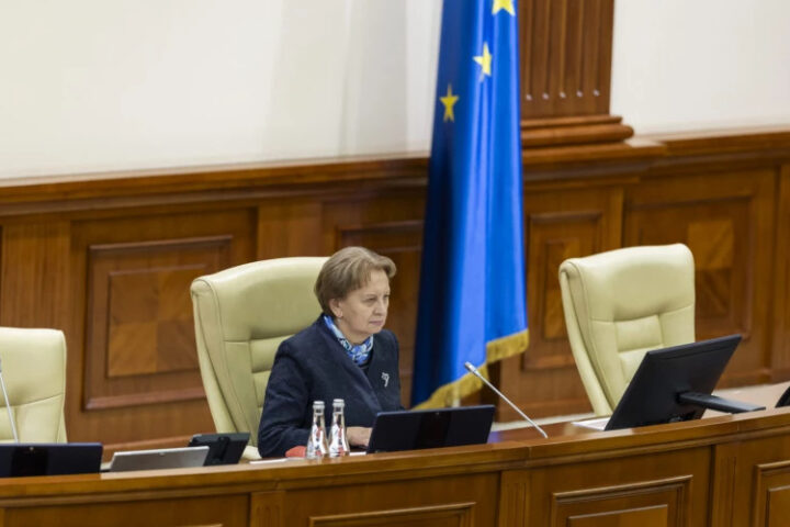 Зинаида Гречаная открыла заседание нового парламента Молдовы, призвав к единству и ответственности