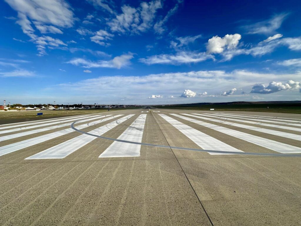 Аэропорт Кишинева завершил подготовку к зимнему сезону, обновив снегоуборочную технику