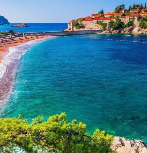 Черногория отменит безвизовый режим для россиян с осени следующего года