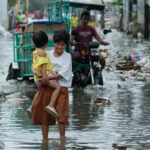 Число жертв супертайфуна “Фунг-Вонг” на Филиппинах увеличилось до 25 человек