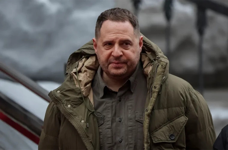 В отношении экс-главы Офиса президента Украины возбуждено уголовное дело