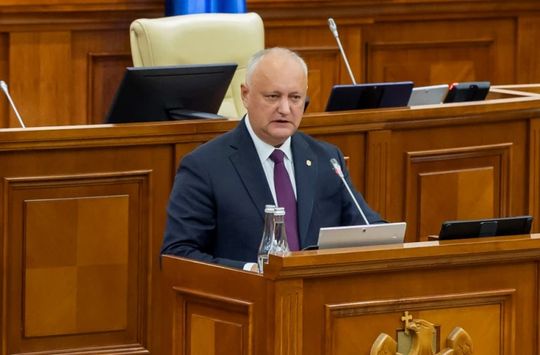 Додон критикует ПДС за сокращение финансирования и блокировку транша МВФ на 3 миллиарда леев