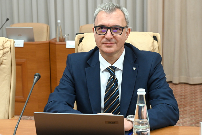 Еуджен Осмокеску обсудил поддержку бизнеса с Ассоциацией европейского бизнеса Молдовы