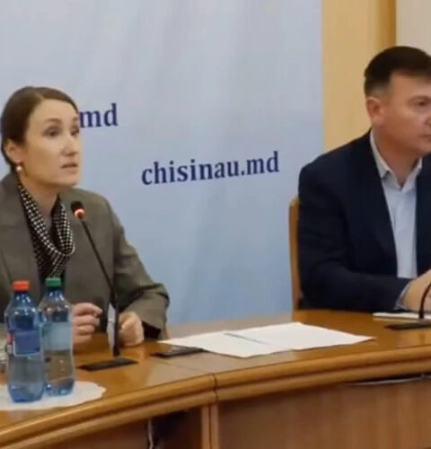 Фракция PAS в МСК вновь отклонила выплату зарплат и премий учителям