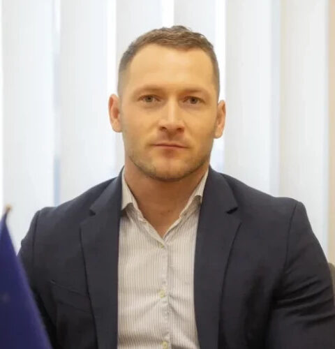 Хаждер о смене главы инспекции: новый директор должен соответствовать стандартам ЕС