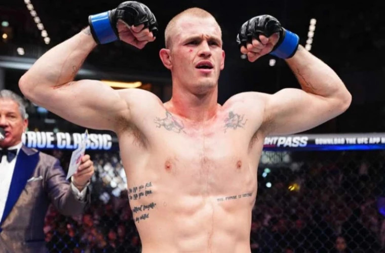 Иэн Гэрри вызвал Ислама Махачева на бой, заявив о своем преимуществе в полусреднем весе