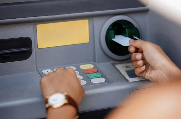 Ирландия обязала банки обеспечивать доступ к банкоматам на расстоянии 10 километров от населения