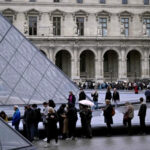 Лувр установит 100 наружных камер для повышения безопасности после ограбления