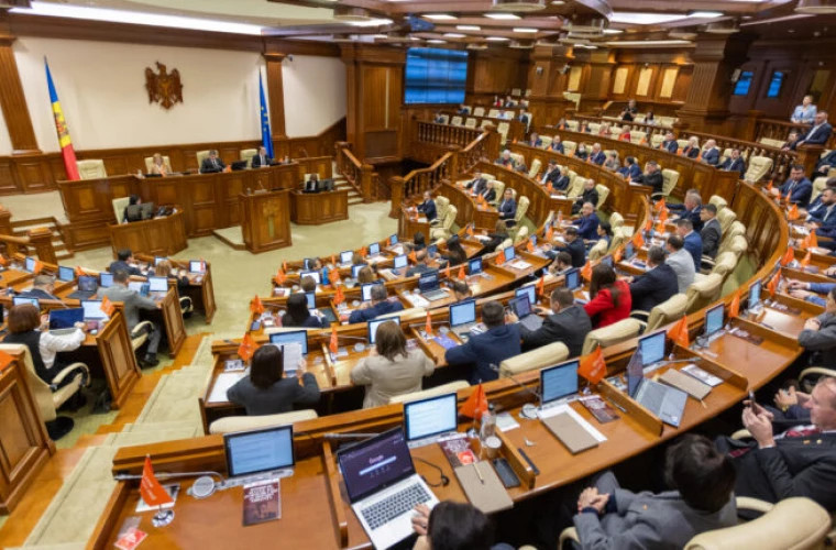 Молдова расторгает три соглашения с СНГ, включая безвизовый режим для граждан