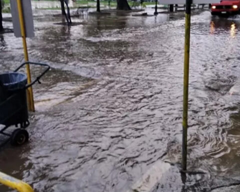 Наводнения и оползни в северо-западной Греции вызваны сильными дождями