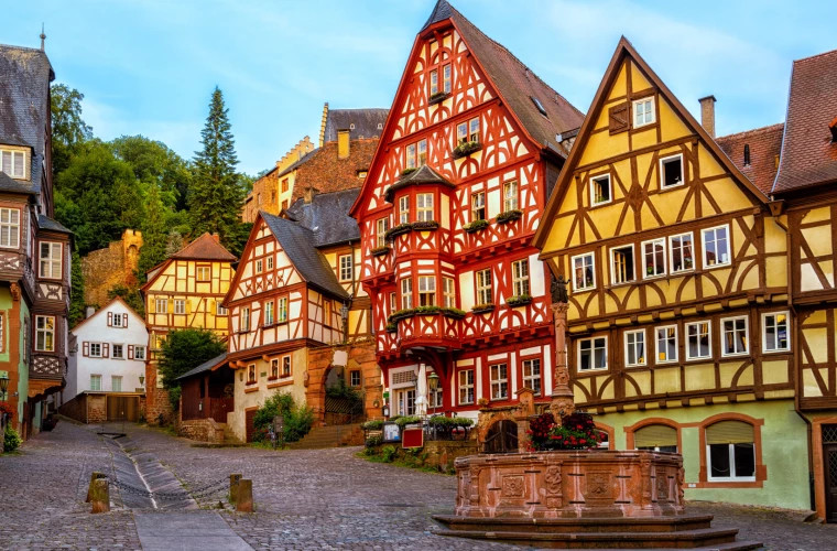 Немецкие города на грани банкротства: дефицит бюджетов составит 30 миллиардов евро к 2025 году