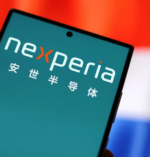 Нидерланды приостановили контроль над китайским производителем полупроводников Nexperia
