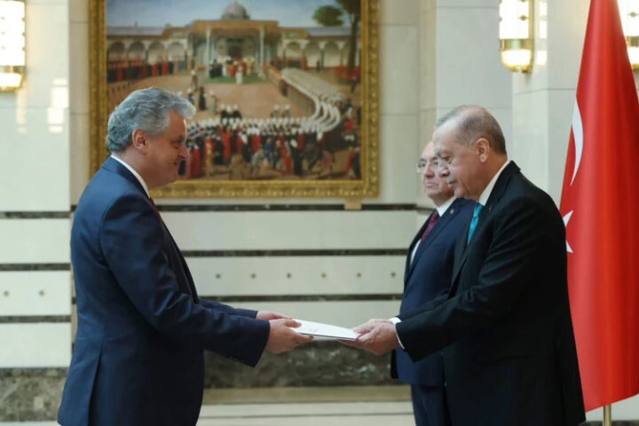 Олег Серебрян назначен послом в Ливане, Египте и Иордании с резиденцией в Анкаре