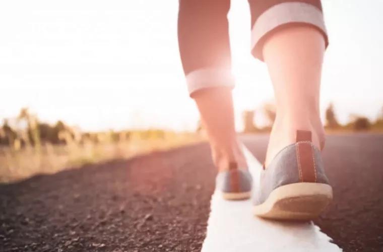 Оптимальная скорость ходьбы для увеличения долголетия составляет не менее 7 км/ч