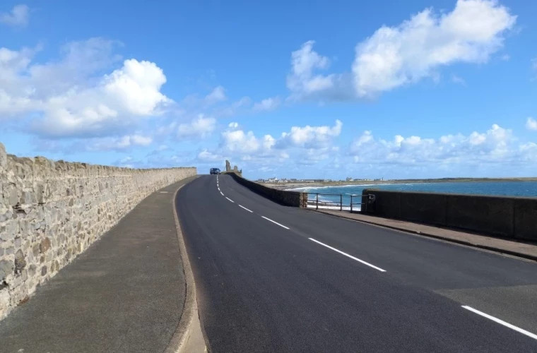 Остров Мэн: уникальное место в Европе с отсутствием ограничений скорости на дорогах