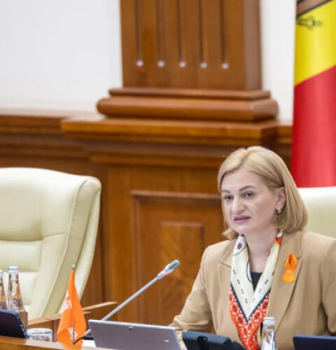 Парламент Молдовы денонсировал соглашение с Россией о культурных центрах