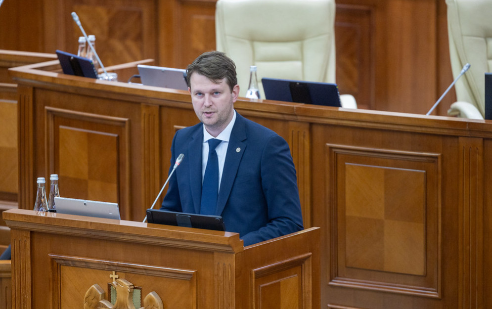 Парламент Молдовы одобрил поправки в госбюджет на 2025 год в первом чтении