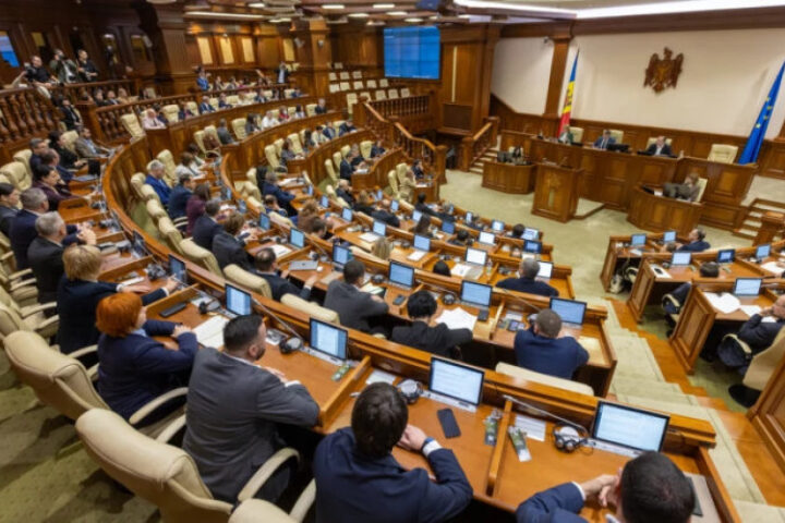 Парламент утвердил состав делегаций: оппозиция возглавит пять из двенадцати