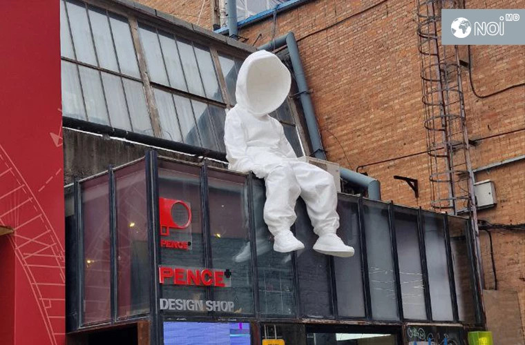 Пекин: арт-зоны 798 и 751D-PARK как пример современного искусства в индустриальном пространстве