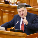 Петр Бурдужа критикует изменения в бюджете-2025 как отказ от предвыборных обещаний ПДС