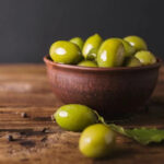 Польза зеленых оливок для здоровья и их влияние на организм