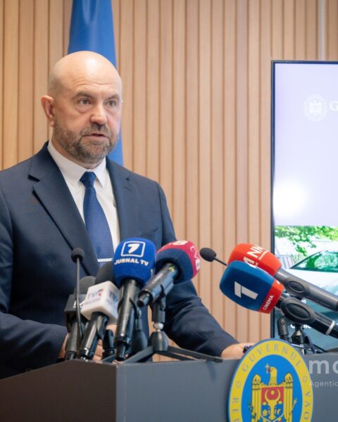 Правительство Молдовы расширяет программу «Европейский двор» для реконструкции дворов в городах страны