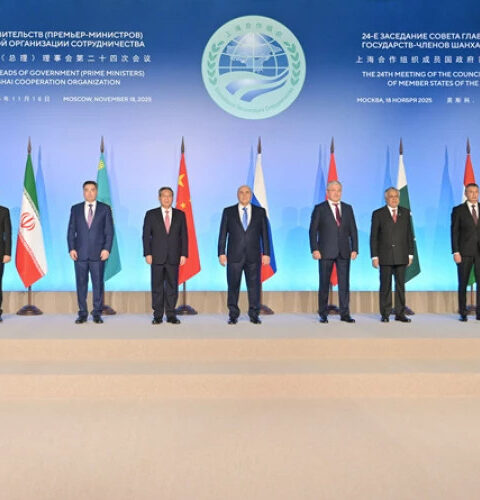 Премьер Китая предлагает странам ШОС совместно развивать открытую и инклюзивную мировую экономику