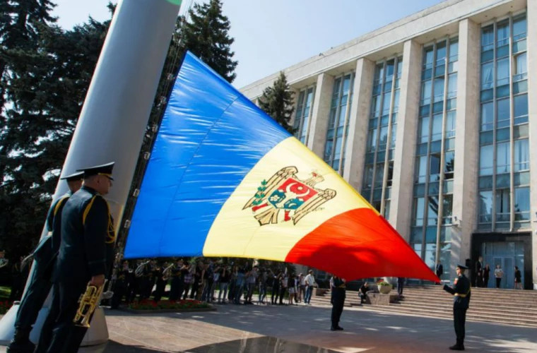 Премьер-министр Александр Мунтяну анонсировал поездки по стране и визиты в Бухарест и Бурсу