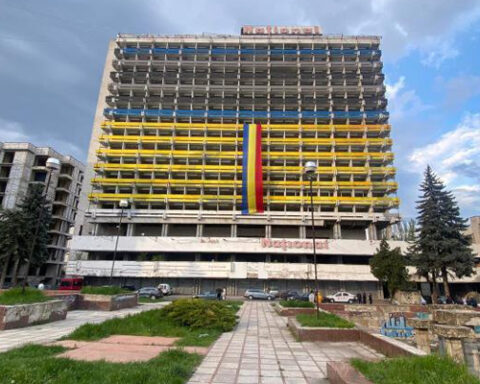 Примар Кишинева заявил о блокировке доступа в здание бывшего отеля «Националь»