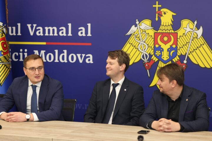 Раду Врабие представлен коллективу Таможенной службы Молдовы как новый директор