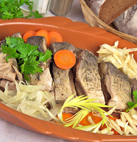 Рецепт дня: карп, тушеный в деревенском маринаде