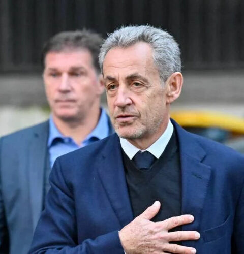 Саркози анонсировал книгу о трёх неделях в тюрьме после освобождения