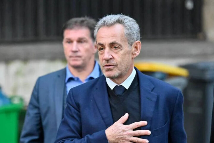 Саркози анонсировал книгу о трёх неделях в тюрьме после освобождения